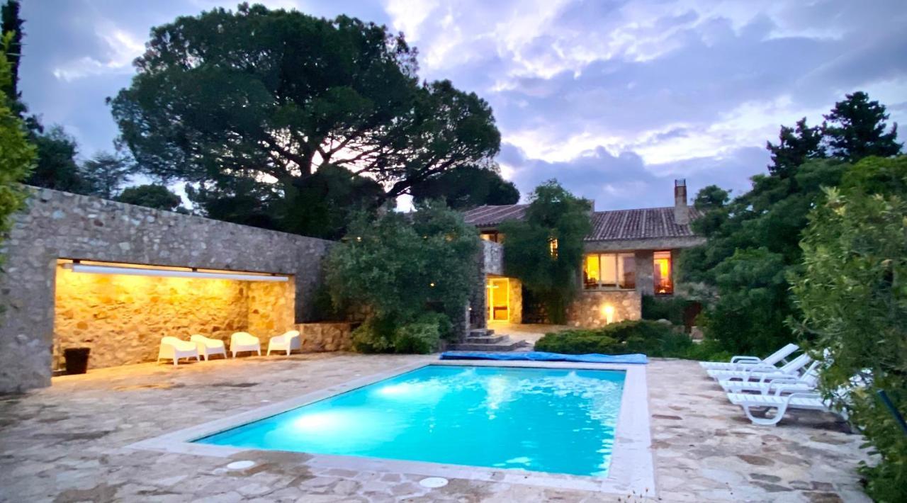 Luxury Home Paraiso With Pool And Gym Valdemorillo Exterior photo